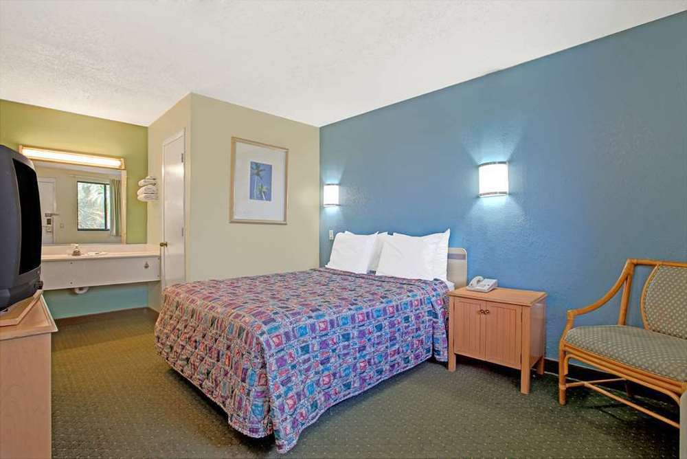 Rodeway Inn Fairgrounds-Casino Tampa Habitación foto